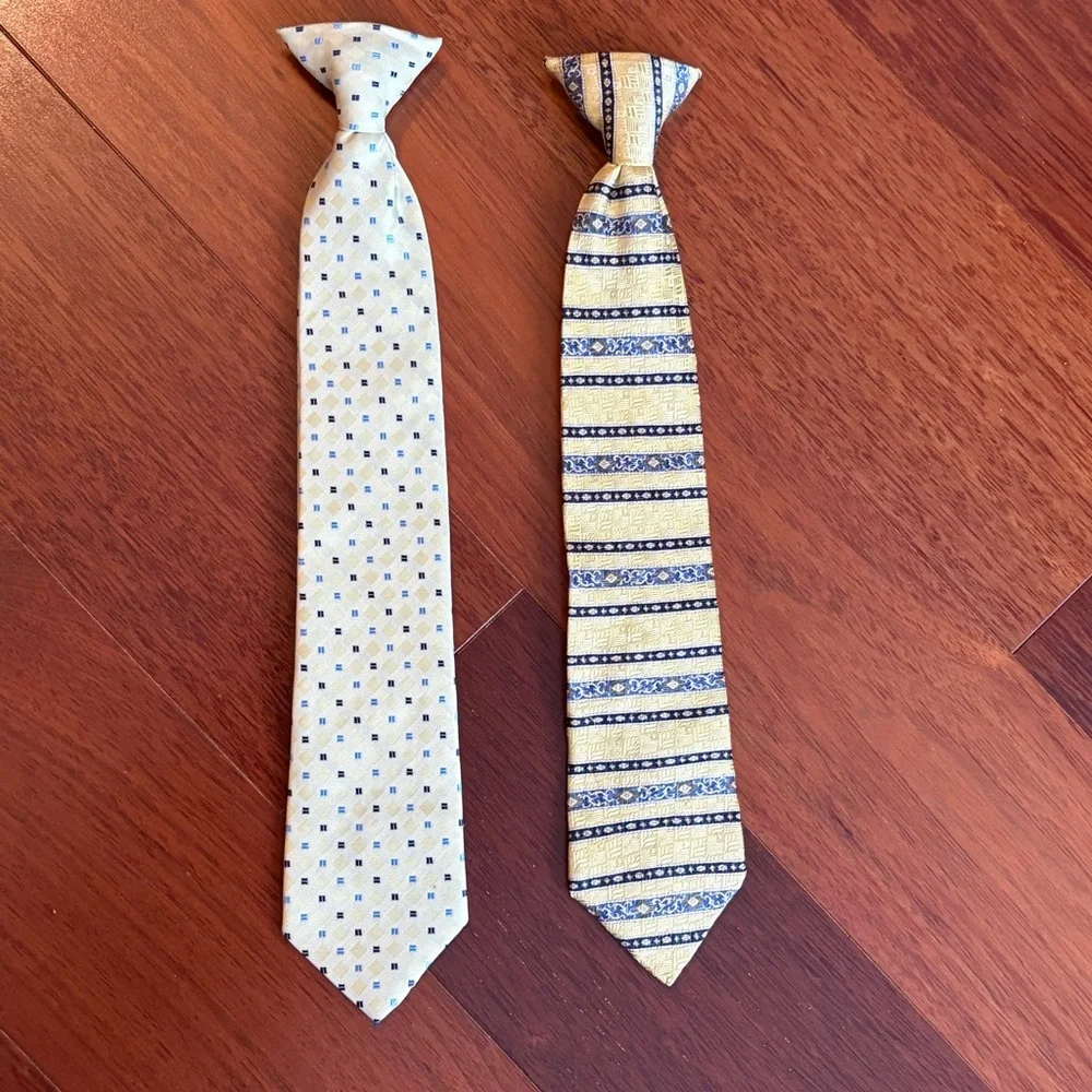 Lot of two boys clip on ties 1 dockers silk yellow, 1 unbranded yellow polyester